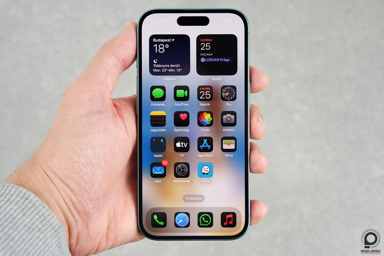 Innen azért nehéz megmondani, hogy ez egy iPhone 15 vagy egy iPhone 16