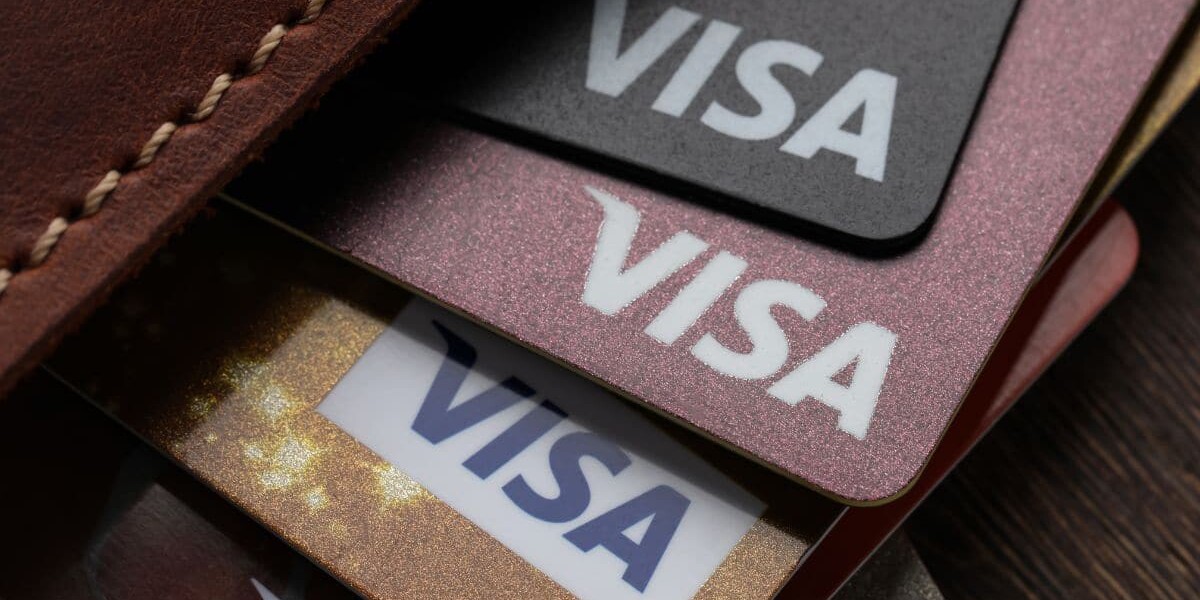 Elnyomja a riválisokat a Visa, beperelte az USA