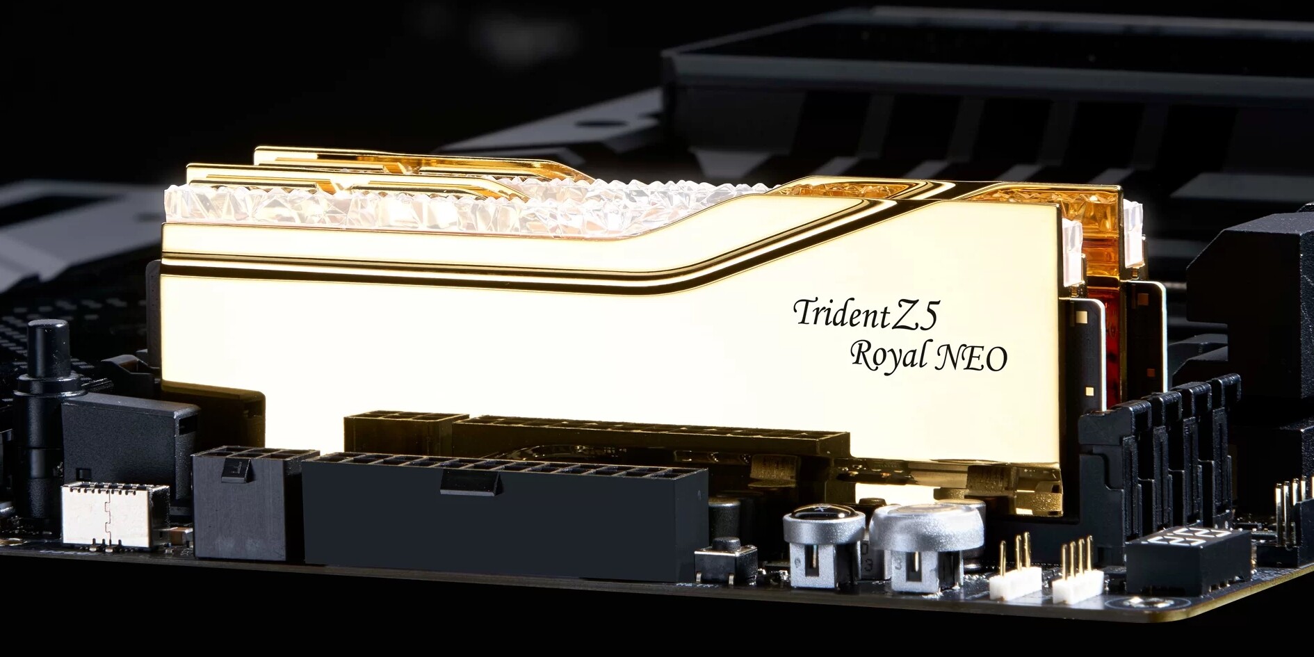 48 GB G.Skill RAM 9 GHz-en is ketyeghet egy AMD X870E vezérlőhidas alaplapban