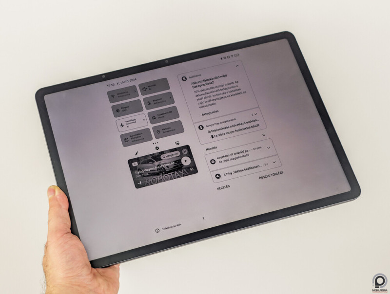 Fényerő változás szobabelsőben, oldalról