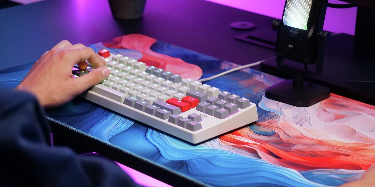 Puritán klaviatúra hullott alá a Cherry Xtrfy gyümölcsfájáról