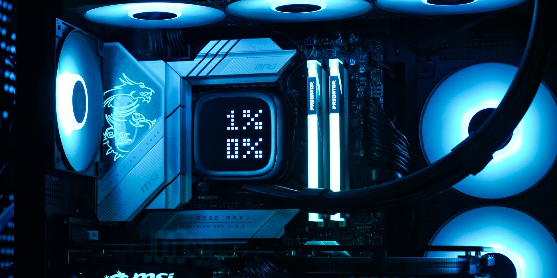 Készre szerelt DeepCool vízhűtések pontmátrixos kijelzővel