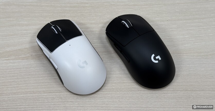 Balra a G Pro X Superlight, jobbra a G Pro X Superlight 2