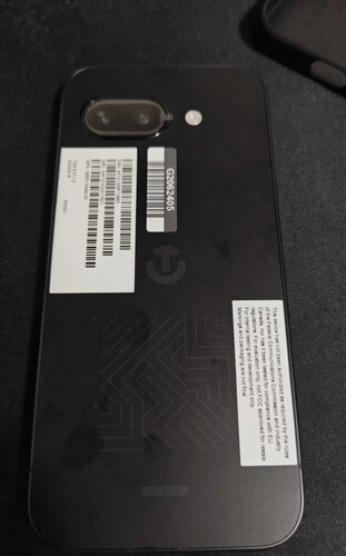 Fotók a Pixel 9a prototípusáról