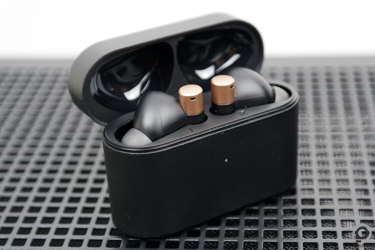 1More PistonBuds Pro Q30