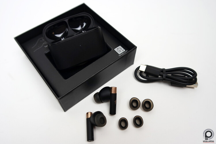 A doboz és tartalma