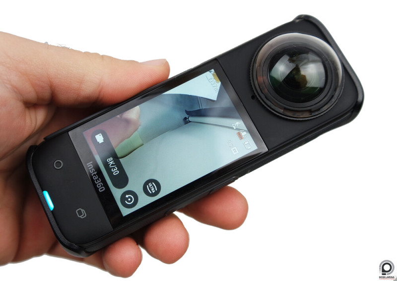 Ez pedig már a One X4