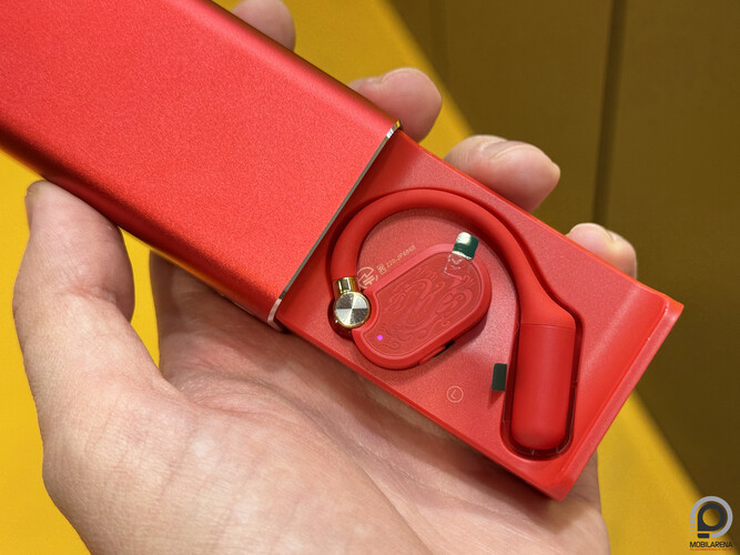 A piros szín különkiadás, amit a klasszikus kínai építészet és kultúra ihletett