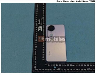 Az első fotók a Vivo V50-ről