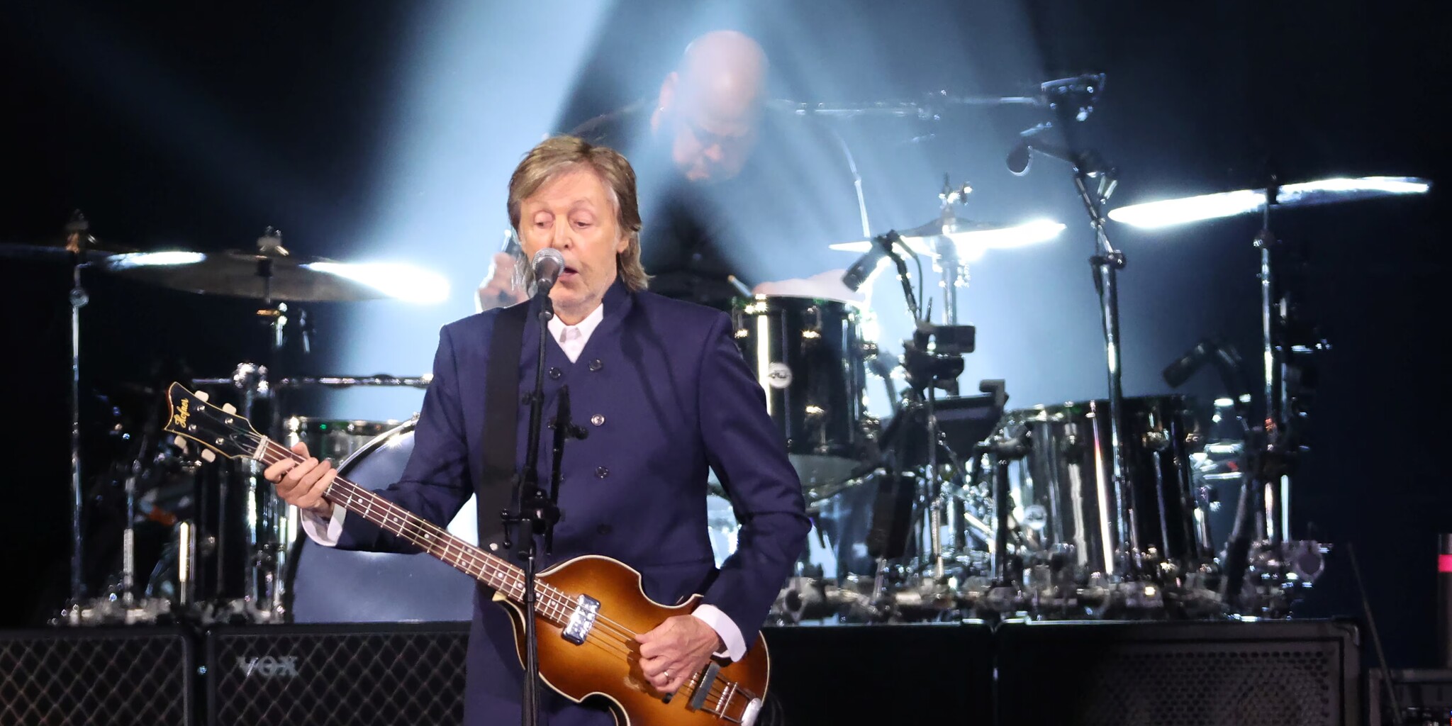 Paul McCartney szerint nem szabad hagyni, hogy az AI kifossza a művészeket