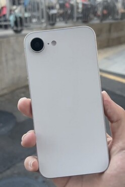 Képek az új iPhone SE-ről