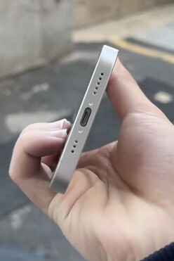 Képek az új iPhone SE-ről