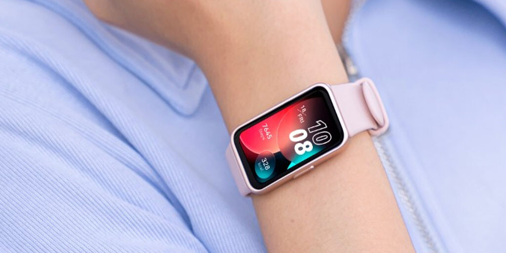 Bemutatta a Huawei a Band 10 okoskarkötőt