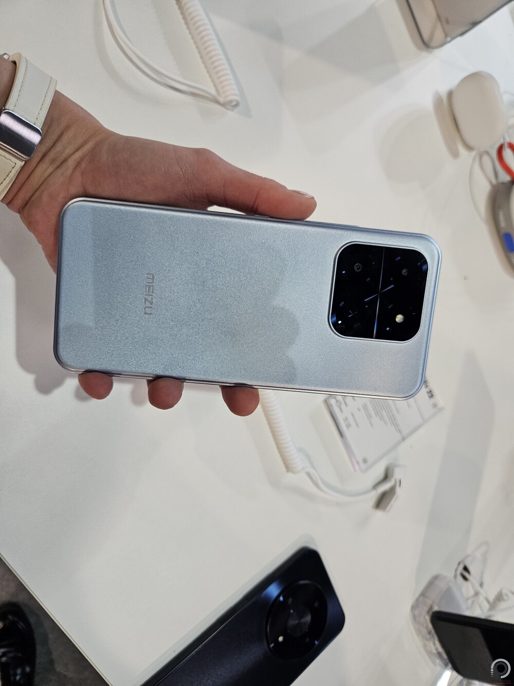 Meizu mblu 22