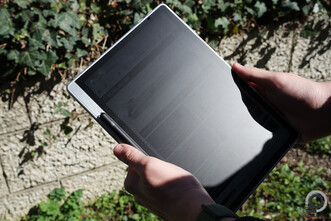 Pár kép kintről, az elsőn árnyékban vagyunk a tablettel