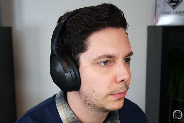EarFun Wave Life a fejemen