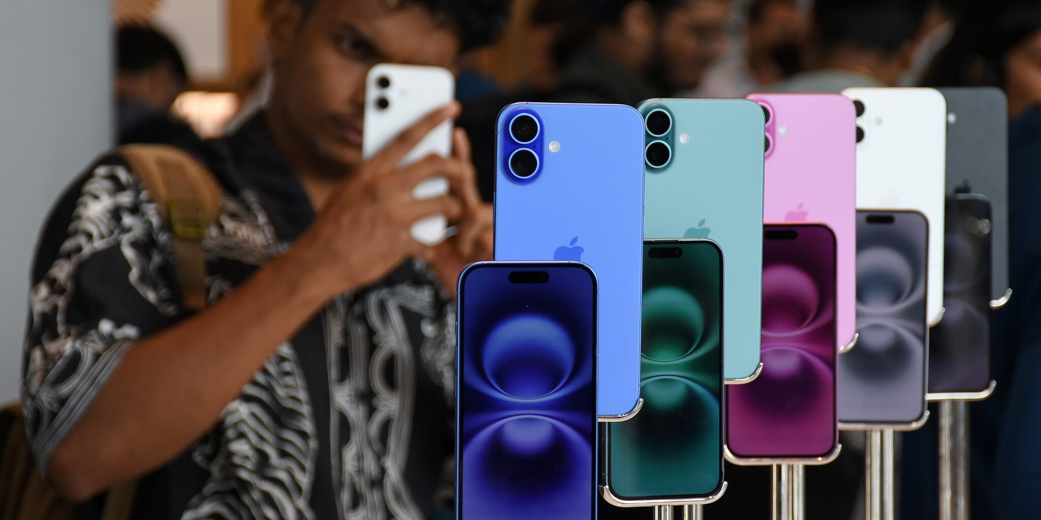 600 tonna iPhone-t vitt az Apple az USA-ba Indiából Trump vámjai miatt