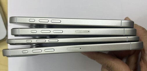 Az iPhone 17 széria dummy modelljei oldalról