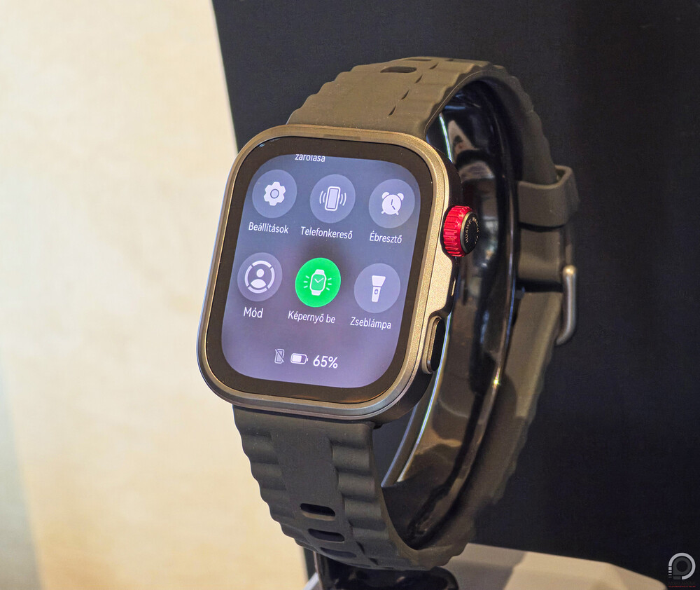 A Huawei Watch Fit 4 Pro