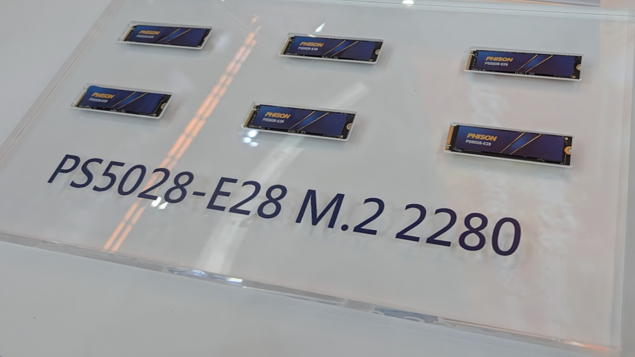 Computex 2025: alulról karcolja a 15 GB/s-ot a Phison SSD-vezérlője