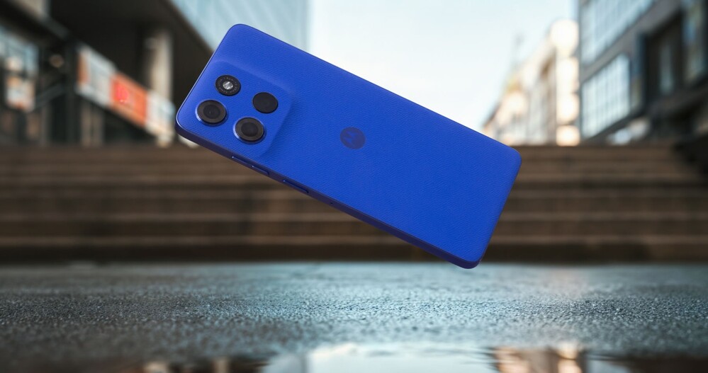 A Moto G56