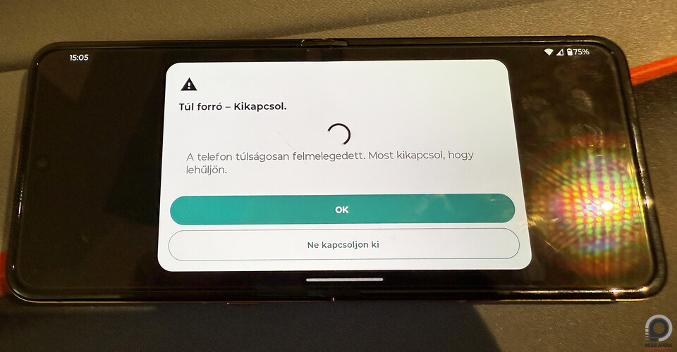 A csúcskategóriában szokásos 3DMark Wildlife Extreme tesztet nem csinálta meg a telefon, helyette túlmelegedett és kikapcsolt