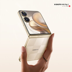 Képeken a Xiaomi Mix Flip 2