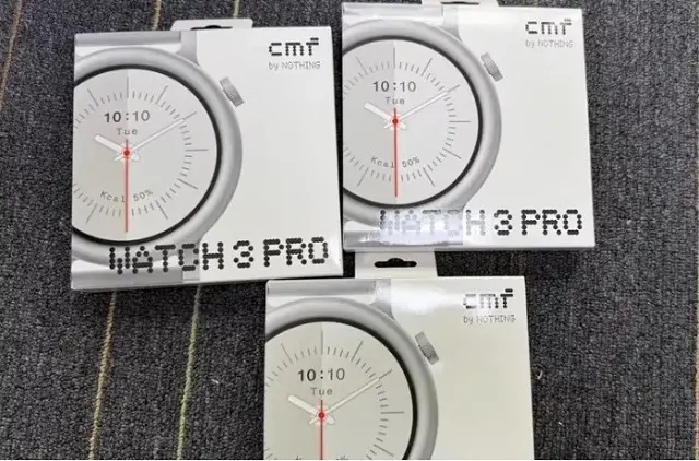 Fotók a CMF Watch 3 Pro csomagolásáról