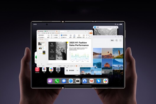 Mate XTs kinyitott állapotban