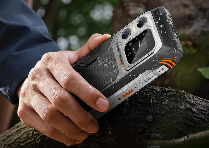 Az Xplore 1 hátlapja