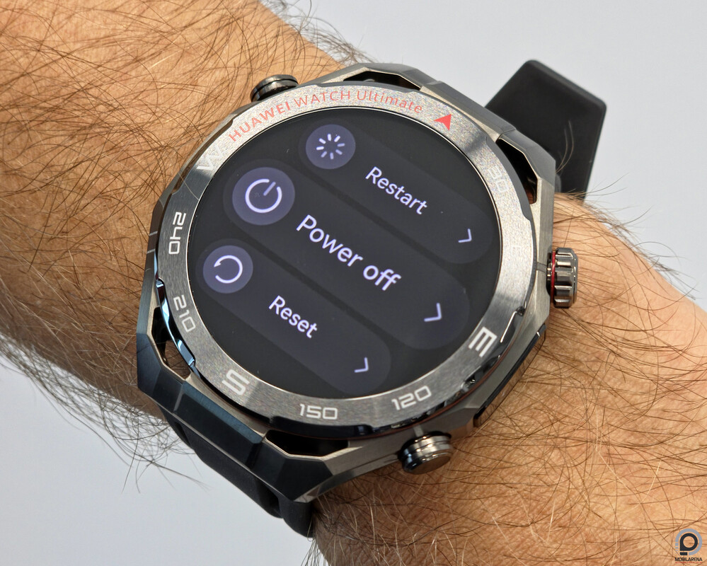 A fekete Watch Ultimate 2