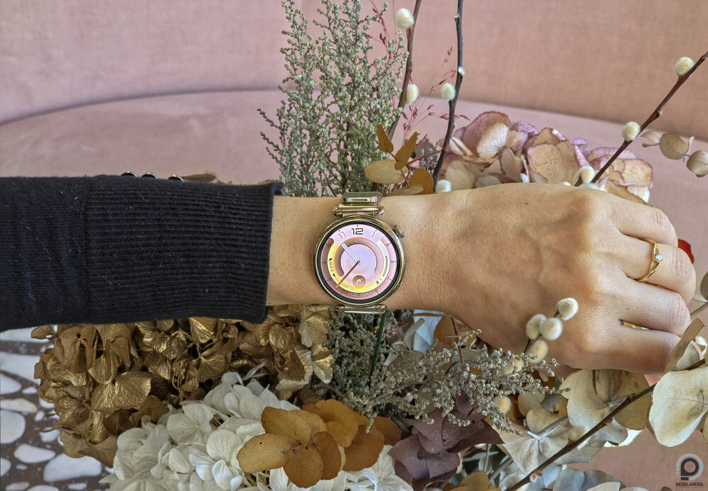 A Huawei Watch GT 6 41 mm milánói szíjjal