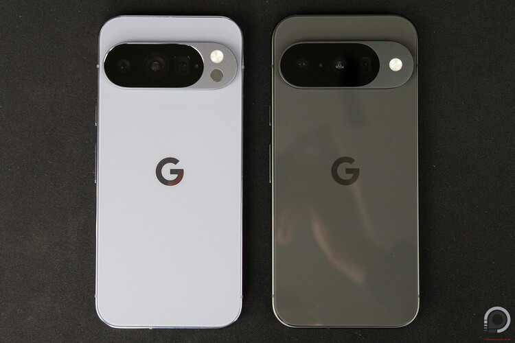 Balra a Pixel 10 Pro, jobbra a Pixel 10