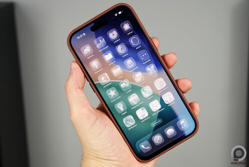 17 Pro Max az új TechWoven tokban