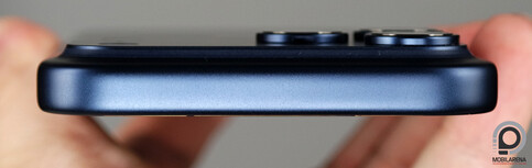 Alulról és felülről