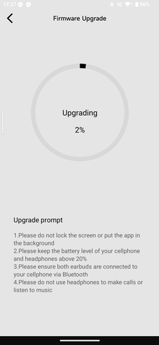 A OneOdio appon keresztül intézhetők a firmware-frissítések is