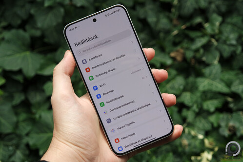 Magas fényerővel bent és kint