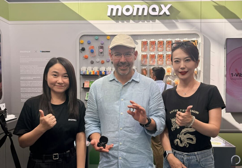 Gyűrűt kaptam a Momaxnál a lányoktól - de csak tesztre