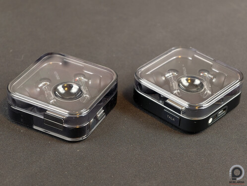 Balra a 2024-es Nothing Ear, jobbra a 2025-ös Nothing Ear (3)