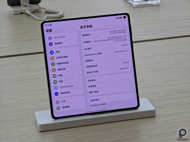 Huawei Mate X7 kinyitva