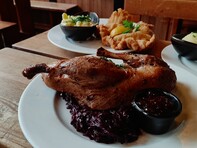 Az első kép a nyers, amit a telefon kiköpött magából, a többi pedig a Playgroundról letöltött profilokkal készült