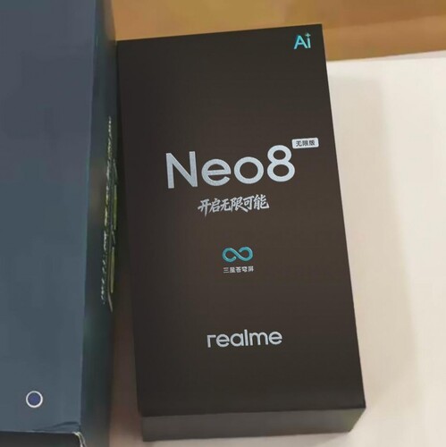 A Realme Neo8 csomagolásán olvasható, hogy felsőkategóriás Samsung kijelzővel van szerelve a telefon