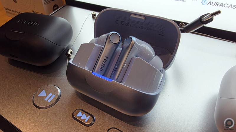 A fehér verzió mellett az Air Pro 4+ egy szürkés kék árnyalatot is kap