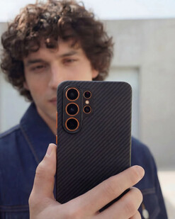 Képeken a Galaxy S26 Ultrához készült védő