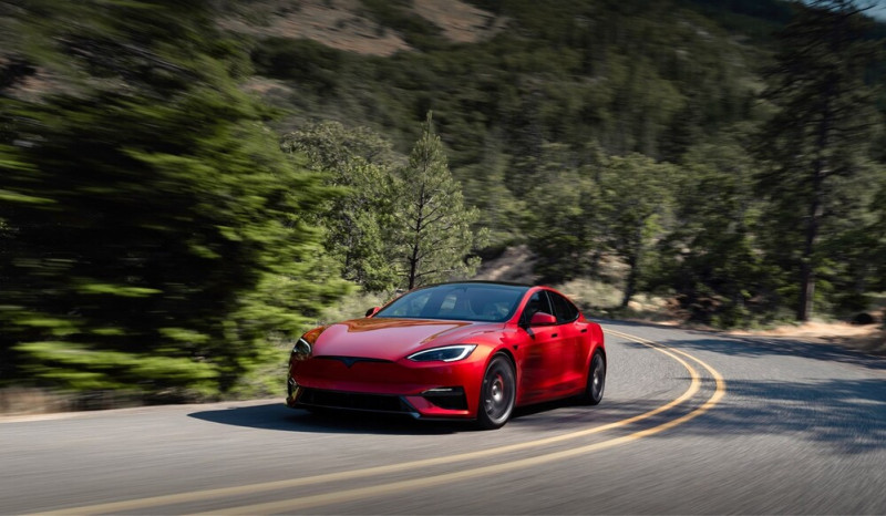 A jelenleg még elérhető Model S