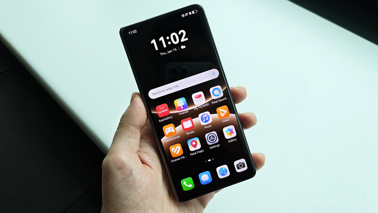 Megérkezett Magyarországra a Huawei Mate X7