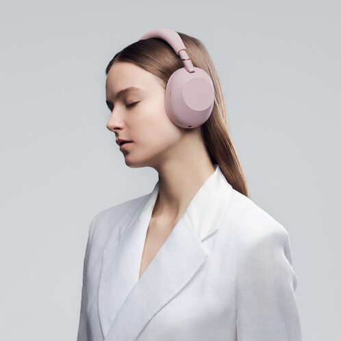 A WH-1000XM6 új Sandy Pink árnyalatban