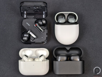 Konkurens TWS fülhallgatók (Nothing Ear, Google Pixel Buds Pro 2, Apple AirPods Pro) mellett a WF-1000XM6