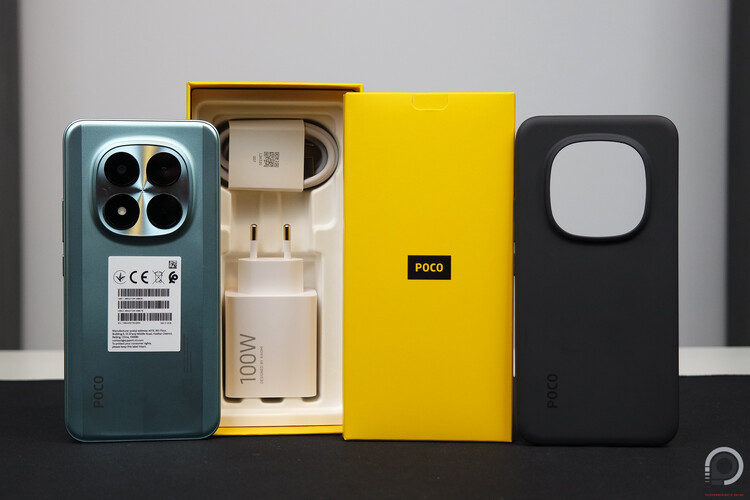 A tesztre kapott doboz és tartalma