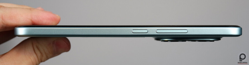 A jobb oldal a gombokkal